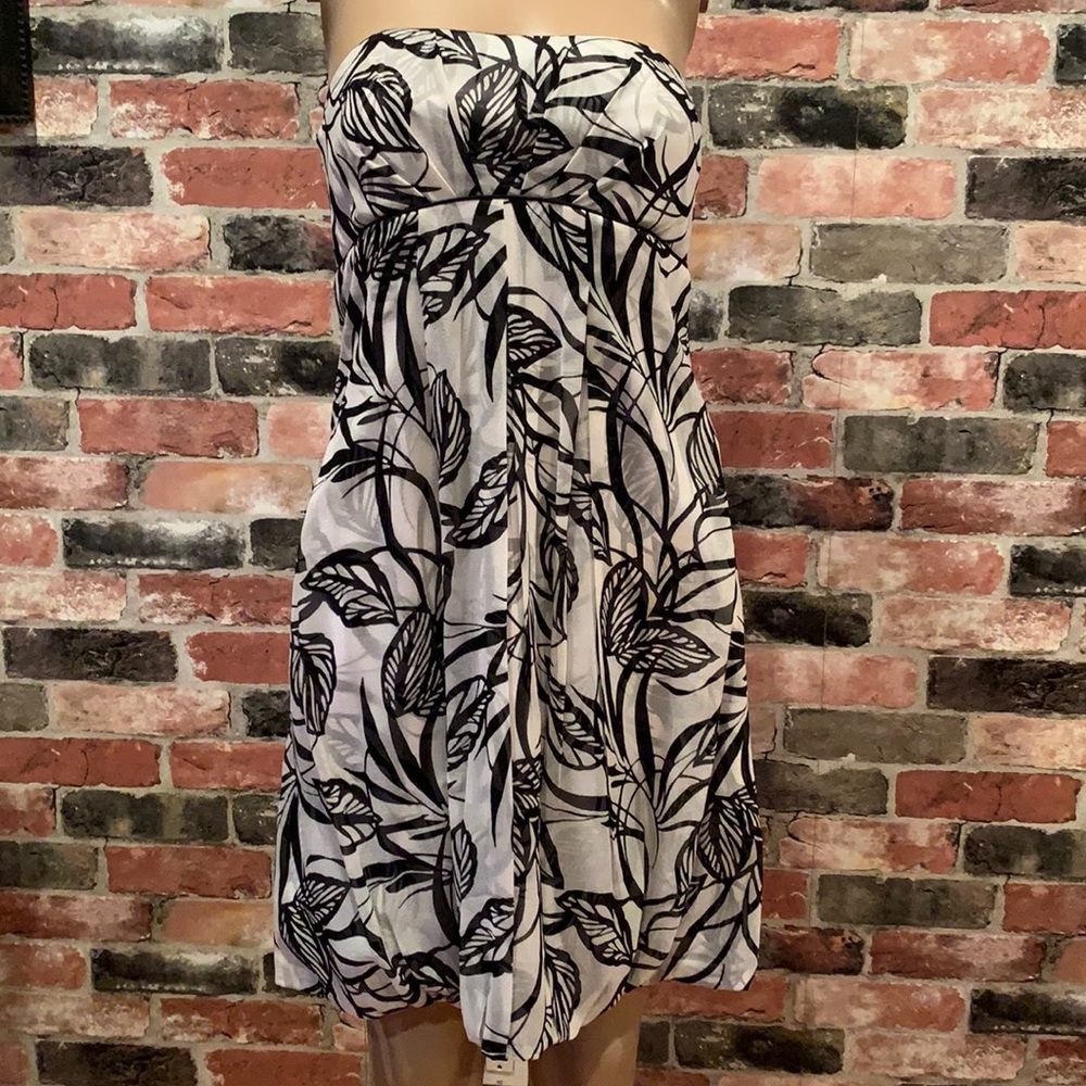 Black and white strapless dress